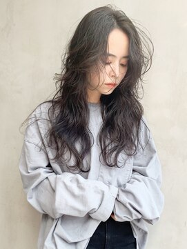 アイティー バイ アルバム 浦和店(IT by ALBUM) ふんわりウェーブロング_オリーブカラーハイライトカラー_96523