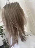 おベージュ