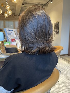 リバレッジ 白金(Leverage) 大人美人グレージュレイヤーボブ【白金/目黒】担当 濱口