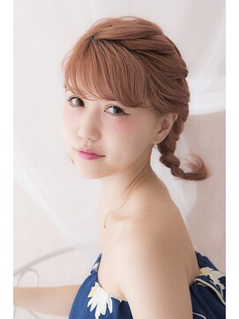 ミエル ヘア 新宿(miel hair) 〈mielhair新宿〉透明感カラー　　編み込みアレンジ