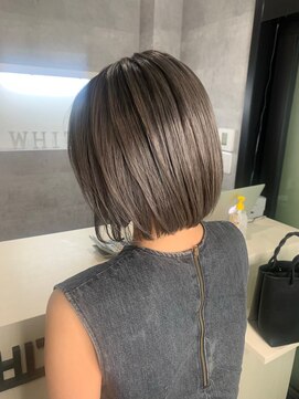アンダーバーホワイト 広島 並木店(_WHITE) ダブルカラーグレージュ/艶ボブ