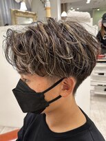 リタ(Lita)&nbsp;ハイライトメッシュツーブロックマッシュコムドットやまと