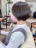 アイ(I.)&nbsp;【 Ｉ. 】30代からの襟足すっきり前下がりショートボブ　川口