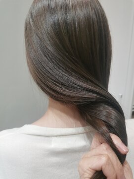 リュドール 春日井店(Rue D'or) 大人のやわらかベージュ