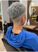 ベリーショート シルバーグレージュ ブリーチ 刈り上げ