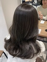 シェノン バイ アランスミシー 表参道(CHAINON by Alan smithee)&nbsp;オリーブベージュ　ベージュ　透明感カラー　赤み無しカラー