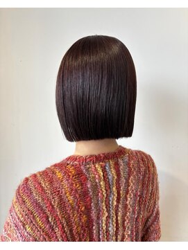 デラ バイ アフロート(DELA by afloat) 切りっぱなしボブ