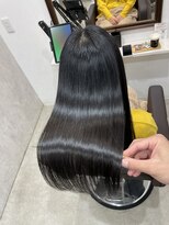 ラナ(Lana)&nbsp;【Lana】上質な深みと艶。ラグジュアリーダークロング