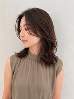 グースカ(guusca) 大人可愛いくびれレイヤー×艶感ダークブラウン