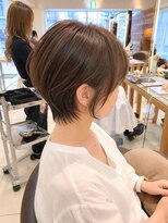 ロハスバイケンジ(LOHAS by KENJE)&nbsp;透明感ブラウンで落ち着いた大人のくびれショート