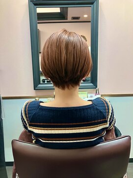 アリ 葛西店(ALi) ショートボブ×白髪ぼかしハイライト葛西髪質改善｜葛西縮毛矯正
