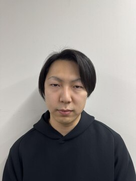 ヘアー ブルーム(hair bloom.) ７：３パート