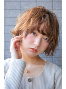 ウィ ラグゼ 北千住店(Oui luxe) ゆるふわショート