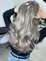 エゴル ナゴヤサカエ(ENGOL NAGOYA SAKAE)&nbsp;パールグレー/ハイトーンカラー