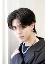 ネイビー(NAVY)&nbsp;黒髪　センターパート　韓国　韓流　コンマヘア