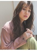 目に入らないバングも大人っぽいニュアンスヘア