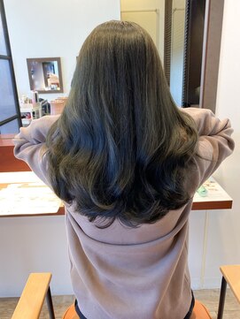 マーリャヘアー(mallia hair) レイヤースタイルレイヤーカットロングレイヤー小顔スタイル