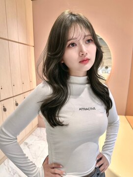 グロー 大宮(GLROW) 韓国 くびれ レイヤーカット 顔まわり オリーブグレージュ