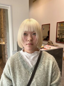 タップコーヴォ(TAP covo) ハイトーンボブ×レイヤーボブ