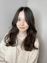 エミール(Emiile)&nbsp;ミディアムレイヤー×オリーブグレージュ