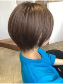 前下がりレイヤーボブ
