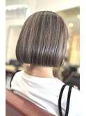 透明感グレージュベージュカラー×ボブ