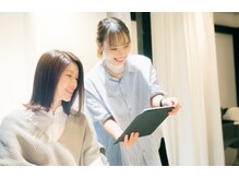 ロジー バイ エント(LOGii by emt)の雰囲気（様々な環境で育った女性スタイリストが大活躍！）