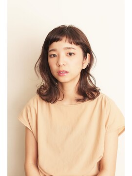 ラーサ(LaHzA) おしゃれセミディ