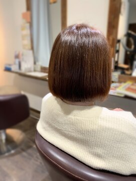 ウィーズヘアー(Weed's Hair) ふんわりボブ