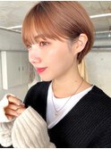 耳掛けショートボブ × ライトブラウン × ワイドバング