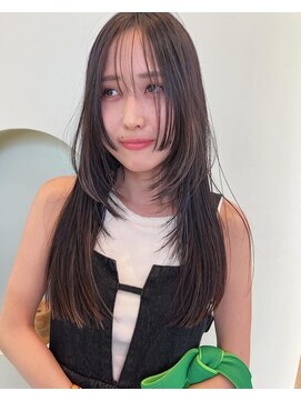 ユー(yew) レイヤーカット