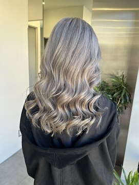 ゴウトゥデイシェアサロン 町田店(GO TODAY SHAiRE SALON) ホワイトブロンド【町田】