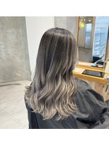 アンダーバーホワイト 泉佐野店(_WHITE)&nbsp;【透明感◎】バレイヤージュ×グレージュ