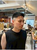 スパイキーショートテーパーフェードピンパーマ眉毛カット