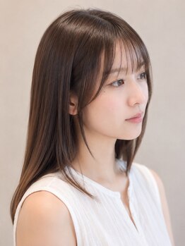 レヴ(Rev)の写真/くせ毛、パサつきに悩み方へ。広がる髪が、触れたくなる美髪ボブへ。縮毛矯正で毎朝が変わる/縮毛矯正
