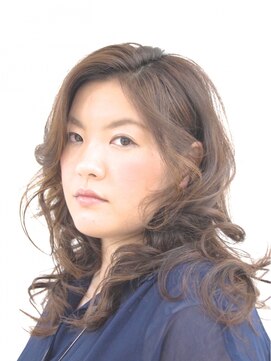 あだち美容室 アンフローリア(en fleurir) ヌーディーロング