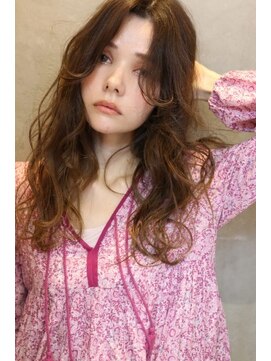 ヘアアンドメイク シークネクスト(HAIR&MAKE SeeK NEXT) 【SeeK  NEXT】シースルバング　ゆるふわカール　ピンクカラー