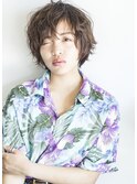 無造作な束感ショートヘア3 /　ロミー本厚木