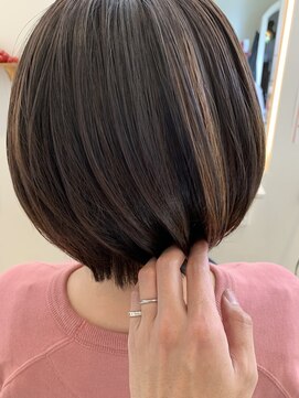 キップヘアー(Kip Hair.) 明るく見せるグレイカラー