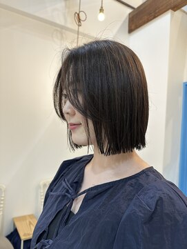 エフ ヘアーアンドリラクゼーション(F. hair & relaxation) タッセルボブ