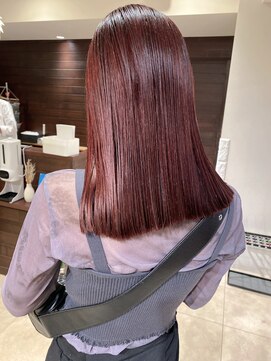 ジャム(Jam) 切りっぱなしロブ×秋色レッドカラーが人気★中村大輔