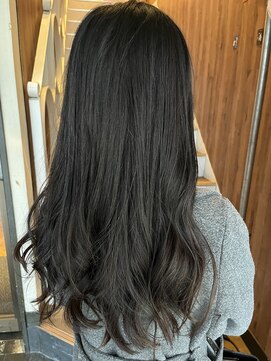 アヴァンス 天王寺店(AVANCE.) カーキブラック×透明感