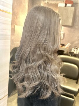 エルバイラビス 大宮(elu by lovis) 《ゆい》ミルクティーベージュ/グレージュ/レイヤーカット