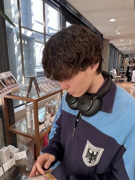 アウラ(AURA) プードルパーマ波巻き癖毛風パーマ