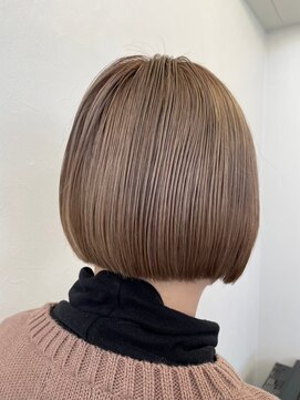 リリー LILY ヘアー メイク HAIR アンド & MAKE ベージュカラー大人可愛い前下がりハニボブ韓国風20代30代40代