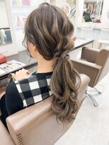セットサロン ベル(Belle)&nbsp;下めポニーテール