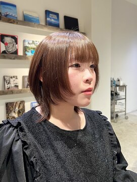 グラッド(GLAD.) ショートウルフカットナチュラルウルフ顔まわりレイヤーカット