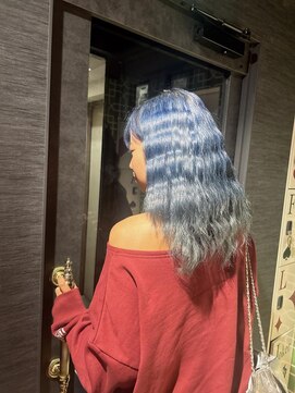 ルフレ 新宿本店2nd(Reflet) ブルーカラー