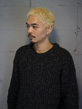 ボブ 金沢(BOB) 10代20代カットブリーチバズカットメンズショートパーマ