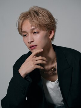 ジーナ 銀座(Zina) ＊センターパートベージュ韓国マッシュ＊美髪【Zina銀座】